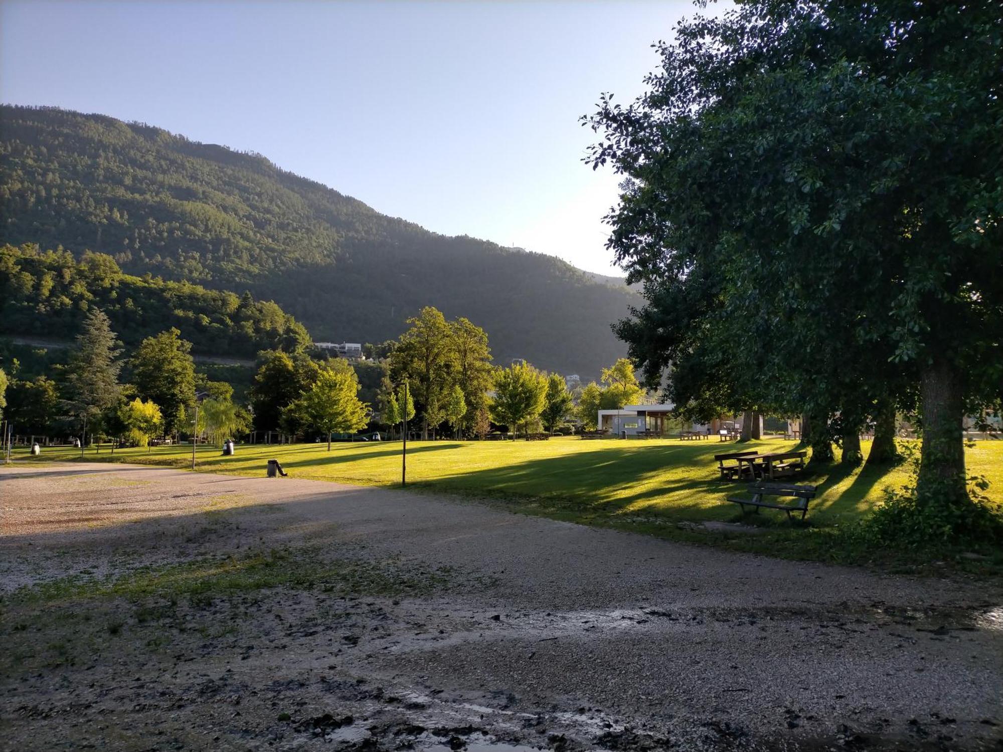 Appartamento Morettina Con Terrazzo Levico Terme Exteriör bild