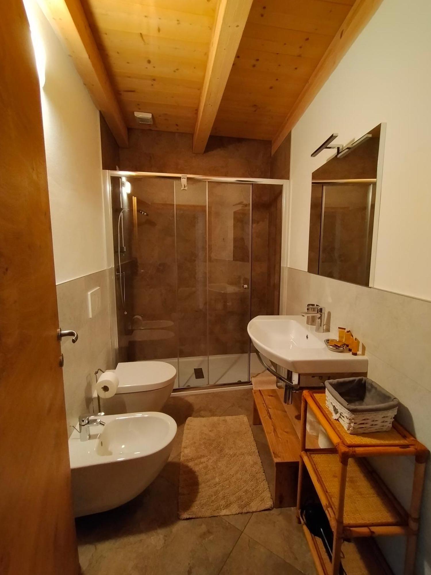 Appartamento Morettina Con Terrazzo Levico Terme Exteriör bild