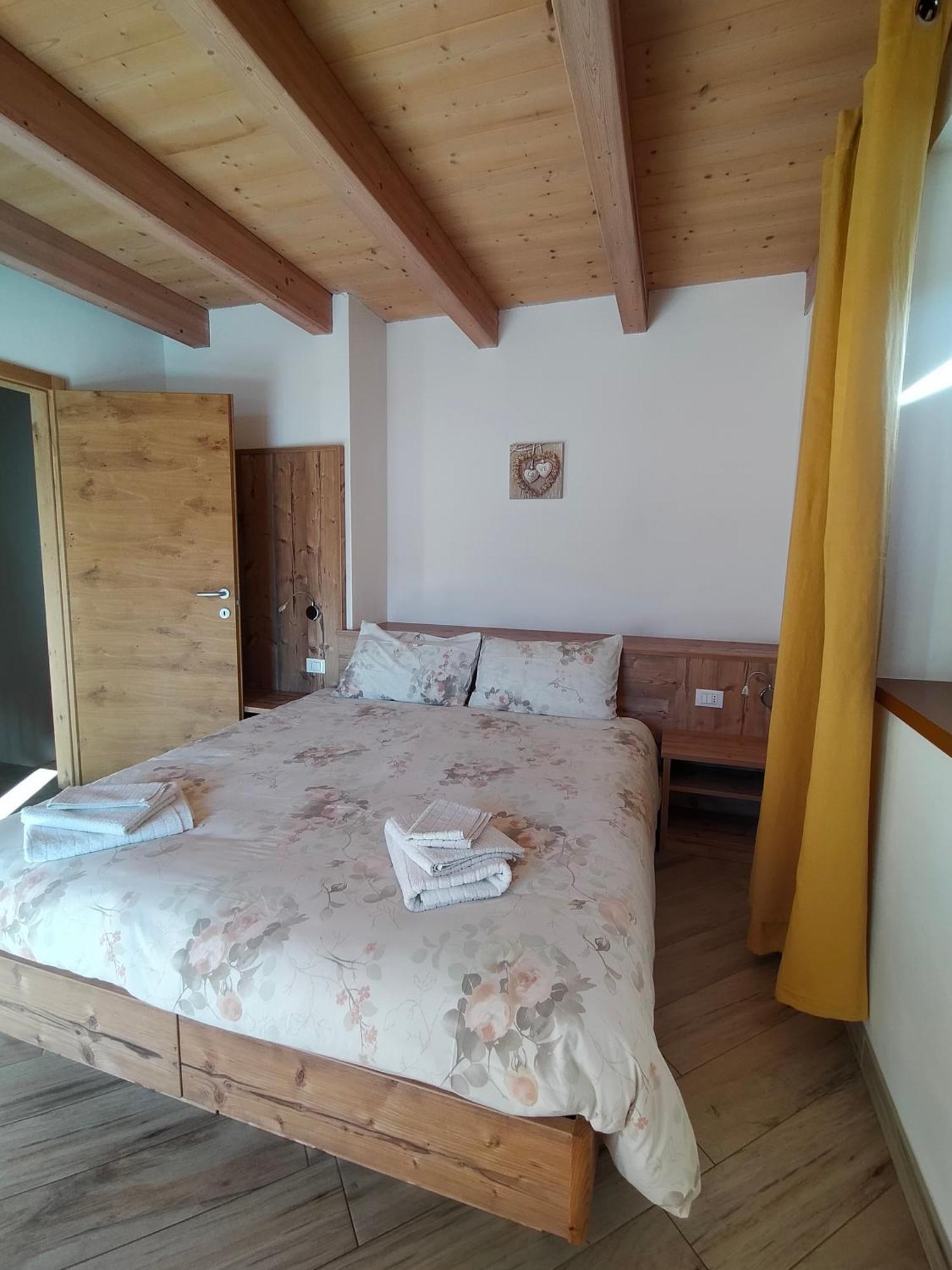 Appartamento Morettina Con Terrazzo Levico Terme Exteriör bild